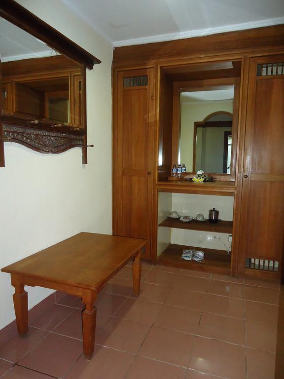 Ananda Resor Seminyak (Bali)