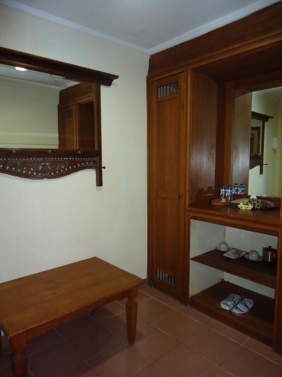 Ananda Resor 3*
