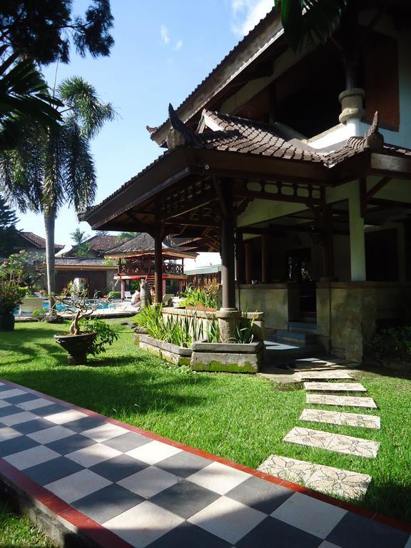 Ananda Resor