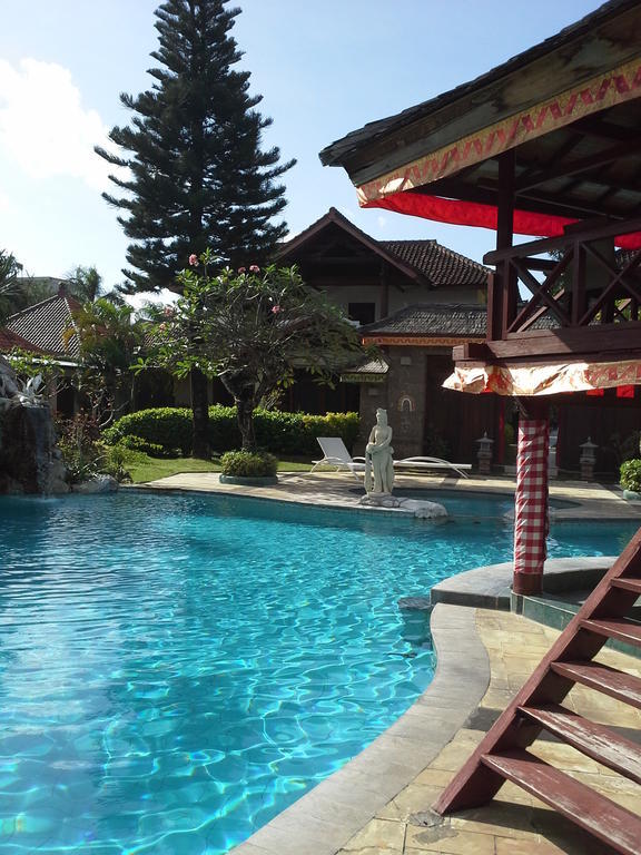 Ananda Resor 3*